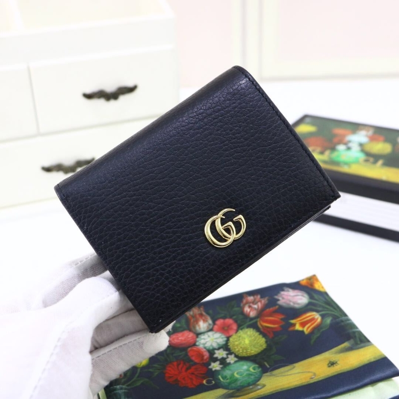 G*u*i wallets & purse